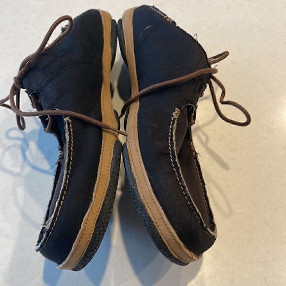 Olukai men’s shoes size 11, brown/tan, ohana lace up, textile upper great soles. main image 6